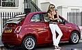 Elle Macpherson mag den Fiat 500C. Foto: Auto-Reporter/Fiat